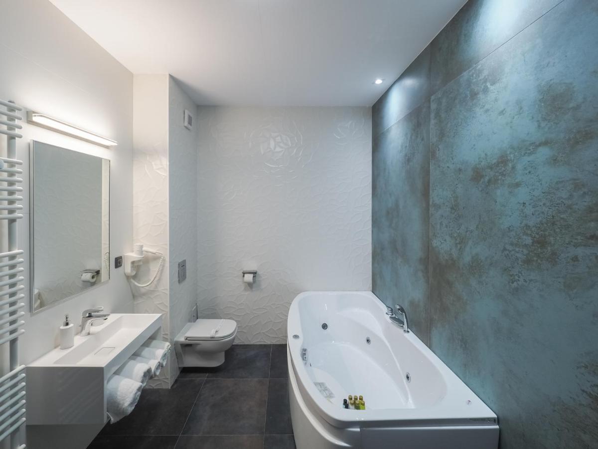 Hotel Anastasia Sybin Zewnętrze zdjęcie